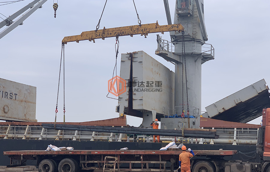 Lifting of 10000 ton square slab girder in Zhenjia